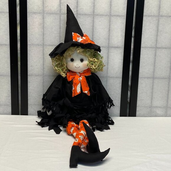 Witch Doll Sweet Smiling Tattered Torn Halloween Décor Rope Hair Soft Sculpture - Picture 1 of 9